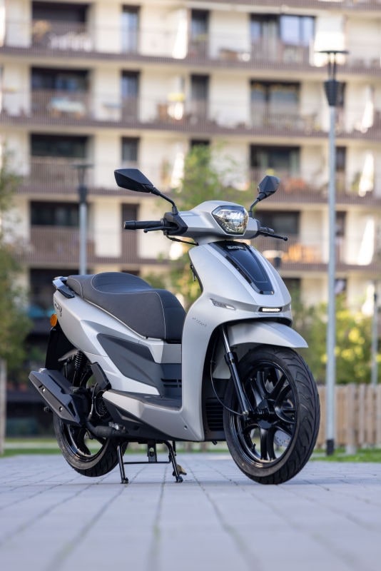 UM Motorcycles lancia lo scooter 125 Wynwood